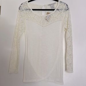 Lace Long Sleeve Top Size: S